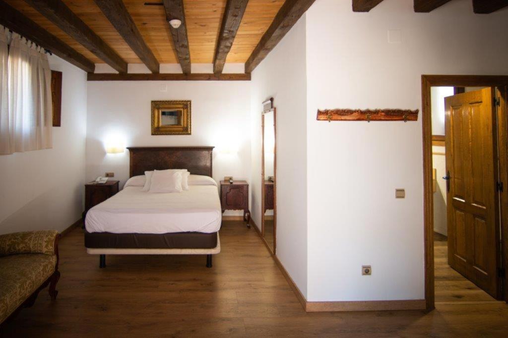 Hospedium Hotel Rural Abadia De Yuste Cuacos De Yuste Extérieur photo